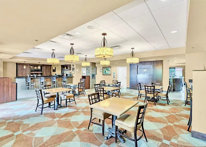 Contemporary Apartment With Pool Hot Tub - Close To Universal Studios